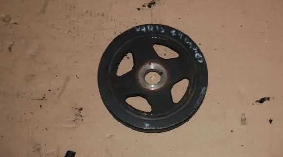 Toyota Yaris Crankshaft pulley