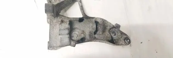 Volvo S80 Engine mounting bracket 9653249480