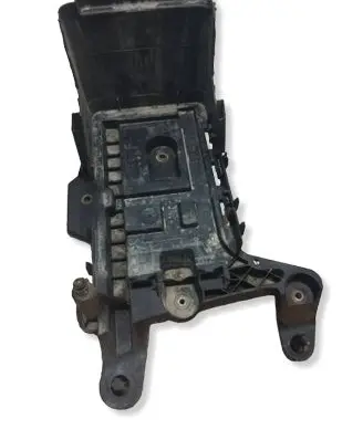 Volkswagen Golf V Battery box tray 1K0915333C