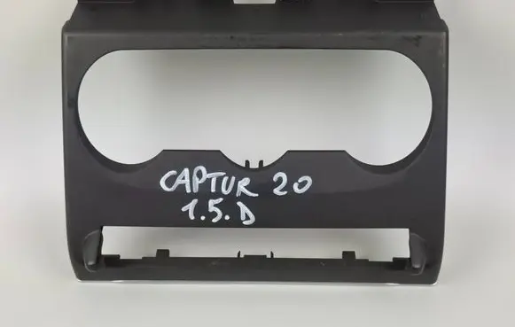 Renault Captur II Other interior part 682609677R M534964