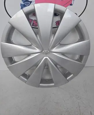 Toyota Aygo AB10 R14 wheel hub/cap/trim 426020H100