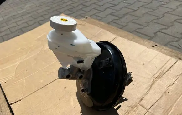 Mitsubishi Space Star Brake booster