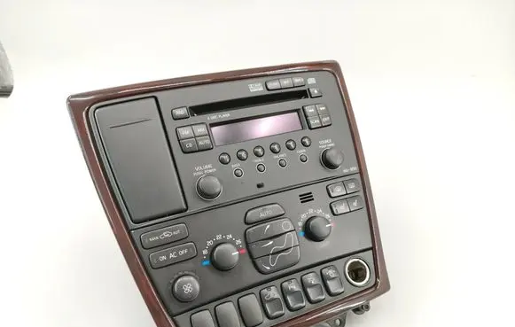 Volvo S60 Radio/CD/DVD/GPS head unit