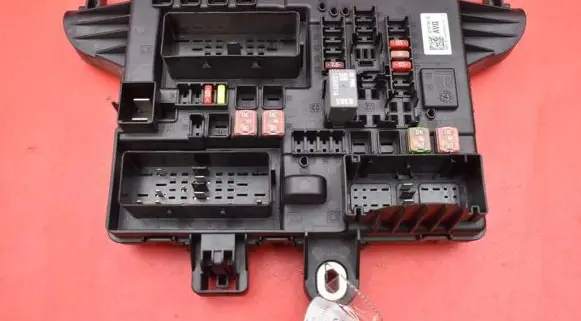 Opel Insignia A Fuse box set 22737765