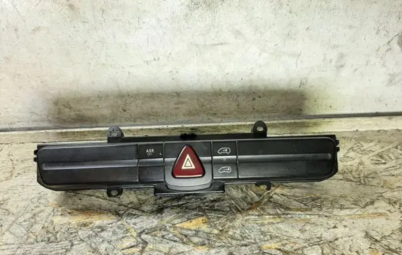 Mercedes-Benz Sprinter W906 Hazard light switch 3368020103