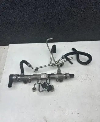 Volkswagen Golf VII Fuel main line pipe 04L089