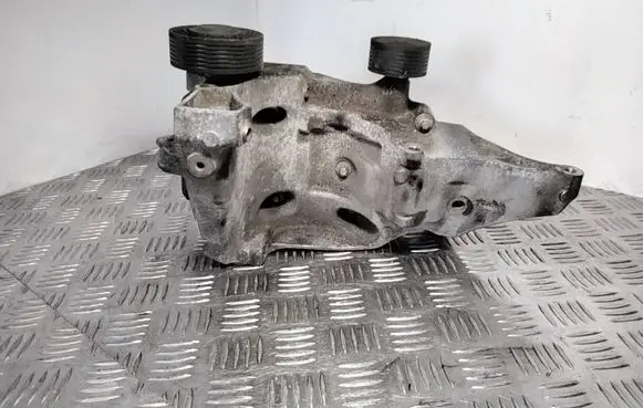 BMW 3 E90 E91 Generator/alternator bracket 7002639 13992010