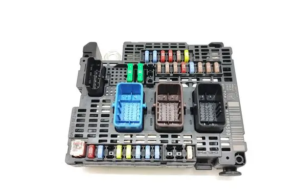 Toyota Proace Fuse module 9811995580 38072947 BSMZ0801