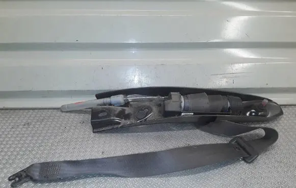 Volvo XC90 Front seatbelt 8619629