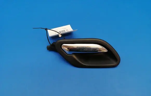 BMW 7 E38 Front door interior handle 8125514