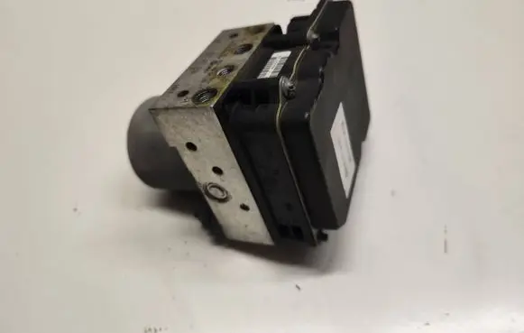 Audi A4 S4 B7 8E 8H ABS Pump 8E0614517AQ 8E0910517A