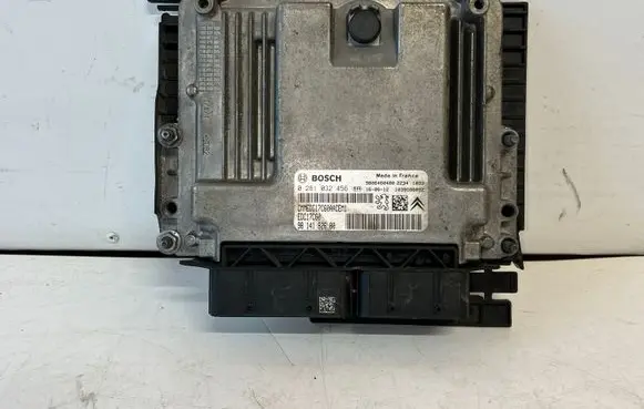 Citroen C4 II Picasso Engine control unit/module 9814182680