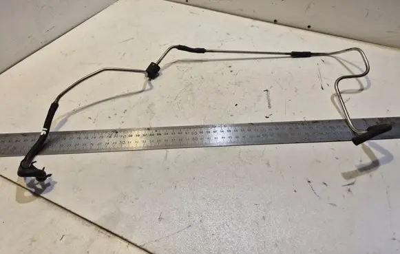 Ford S-MAX Fuel line pipe 