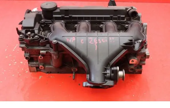 Ford Focus C-MAX Engine head 9641752610