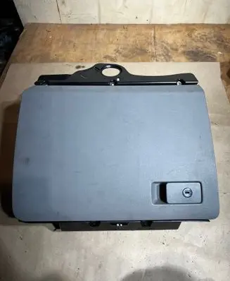 Volkswagen PASSAT B6 Glove box 3C1857114 P0105696 T00242261