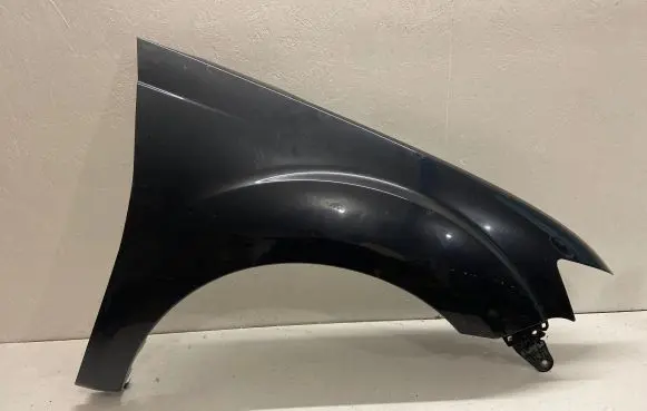 Mitsubishi Outlander Fender