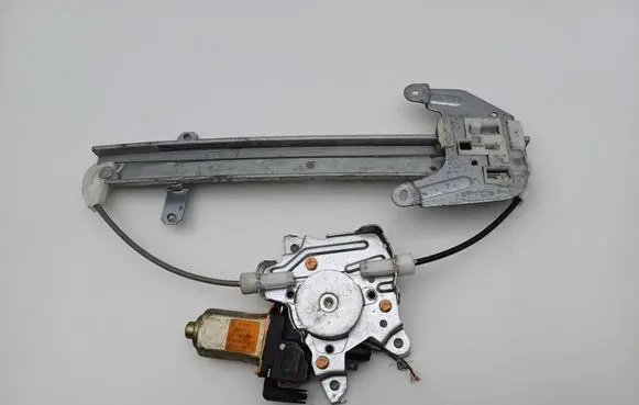 Nissan X-Trail T30 Rear door window regulator with motor 8073189918