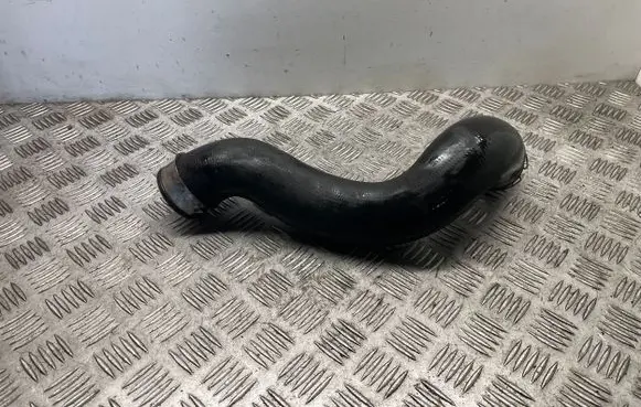 Mercedes-Benz E W212 Intercooler hose/pipe A2045280682