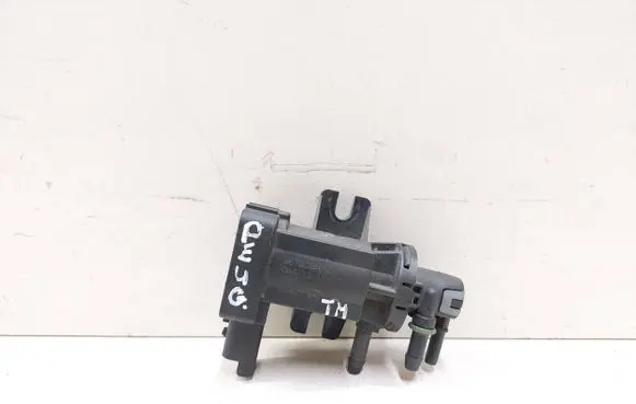 Peugeot 508 RXH Turbo solenoid valve 9674084680 3249657 0461215
