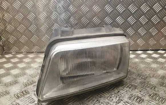 Audi A4 S4 B5 8D Headlight/headlamp 677231H1