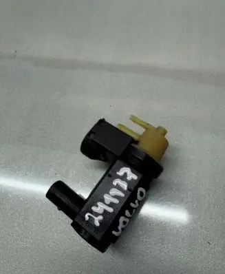 Volvo V60 Turbo solenoid valve 31339808