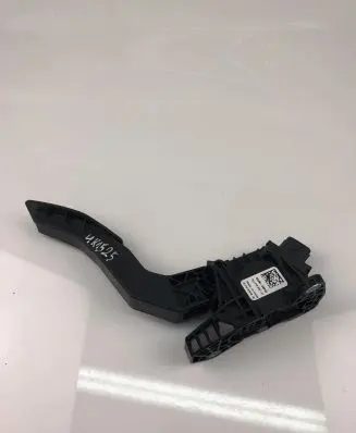 Suzuki Baleno IV Accelerator throttle pedal 4940068P50