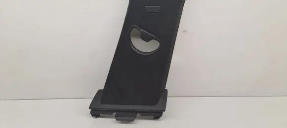 BMW 4 F32 F33 (B) pillar trim (top) 7311216