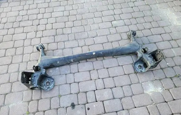 Opel Mokka B Rear axle beam