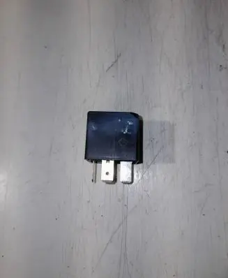 Volkswagen Touareg II Other relay 4H0951253A V23136B0006X080