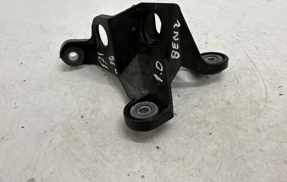 Audi A1 Gear shift cable bracket 5Q0711789