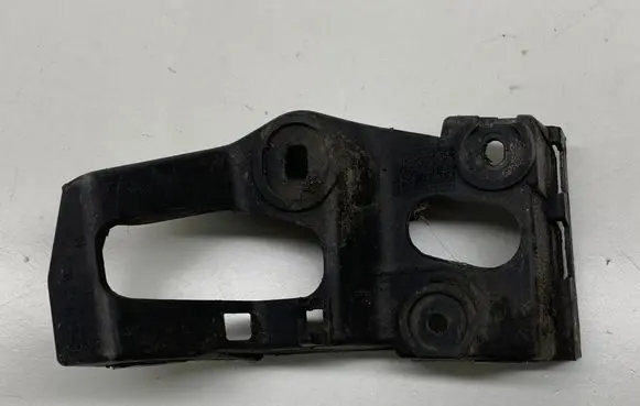Audi A4 S4 B6 8E 8H Fender mounting bracket 8E0807204 8E0807204B