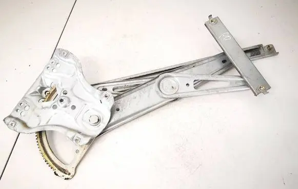 Toyota Avensis T250 Sliding door window regulator with motor