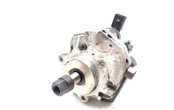 BMW 3 E90 E91 Fuel injection high pressure pump 7788670 0445010045