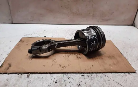 Toyota RAV 4 (XA30) Piston with connecting rod 86L78