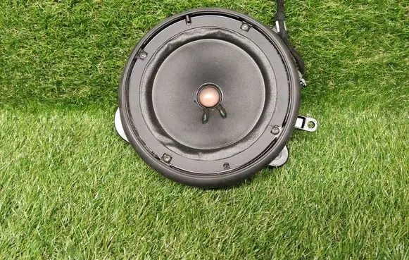 Audi A3 S3 8P Front door speaker 8E0035411A 280342001