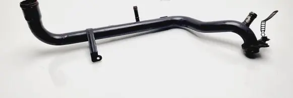 Volkswagen PASSAT B5 Engine coolant pipe/hose 058121071J