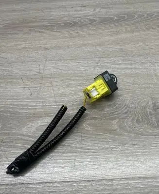 Toyota RAV 4 (XA50) Airbag deployment crash/impact sensor 8983147050 537DAL393