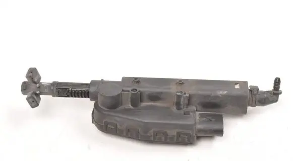 Volvo V70 Headlight washer pump 30655066