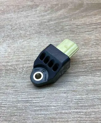 Toyota RAV 4 (XA30) Airbag deployment crash/impact sensor 8983142010