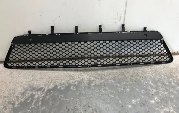 Mercedes-Benz E W212 Front bumper lower grill A2128851353BILI A2128851353