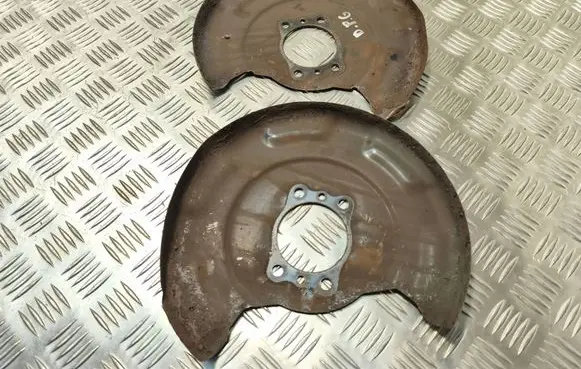 Hyundai i20 (GB IB) Rear brake disc plate dust cover 