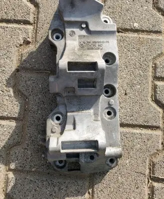 BMW 5 F10 F11 Generator/alternator bracket 11168506863