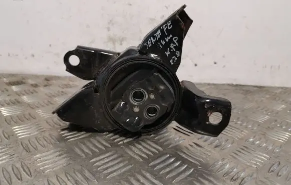 Hyundai Santa Fe Engine mount bracket