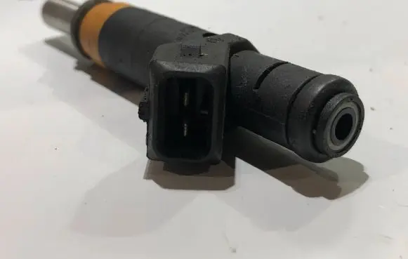 BMW 7 E65 E66 Fuel injector 7506924