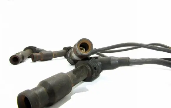 Opel Omega B1 Ignition plug leads 0300302102