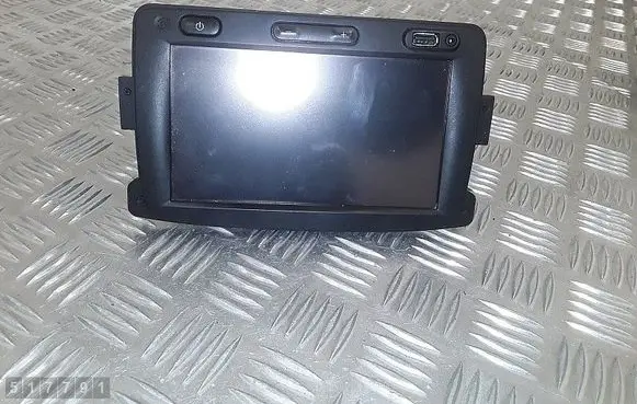 Renault Sandero II Radio/CD/DVD/GPS head unit 281153855r