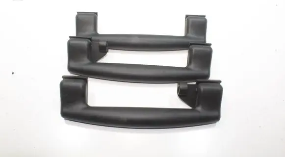 Maserati Ghibli A set of handles for the ceiling 