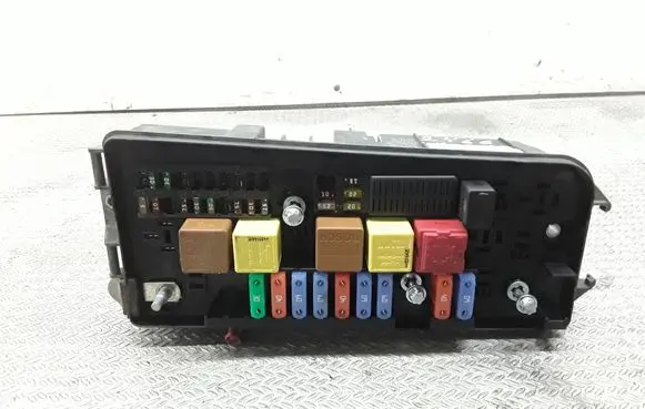 Opel Signum Fuse module 13144709 519066013