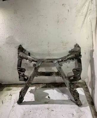BMW 5 E39 Front subframe 1092867