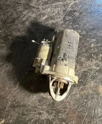 Mercedes-Benz E W211 Starter motor A0051516601 0001109250